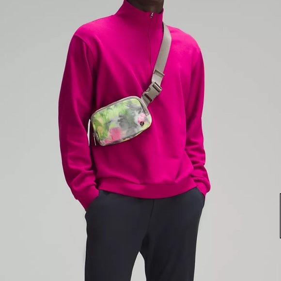 NEW Lululemon tie dye everywhere belt bag - Picture 2 of 14